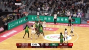 小宝也太强了🔥李月汝强势摘板篮下1V4打进！！