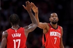 KD:新首发五个人都能创造进攻机会 我也很喜欢伊森打替补的表现
