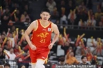 定海神针!胡金秋13中10砍下26分9板 罚球7中5