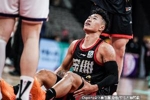 记者:贺希宁被夹击时连球都摸不到 广厦的执行力更强