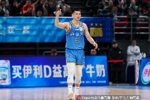 直播吧:方硕合同到期去留待定 需与首钢沟通后再做决定