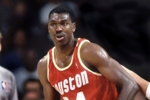 NBA历史仅2人生涯场均至少1.5断1.5帽：朱利叶斯&middot;欧文 奥拉朱旺