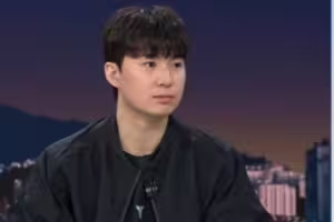 李贤重：不刻意去模仿老詹/库里 只想发挥自身优势 成为冠军拼图